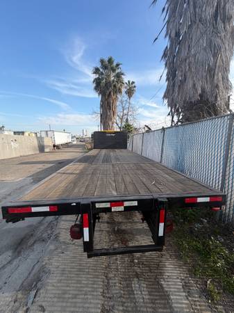 2019 International 4300 - Photo 2