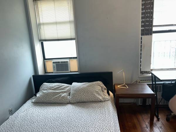 $1,295 / 4br - 120ft2 - ***REAL DEAL***1BR in 4BR ELV Bldg**Avail Oct 1*** (East Harlem)63912048050691120