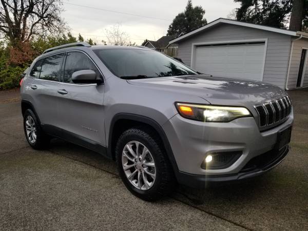 2019 Jeep Cherokee Latitude Plus - $13,900 (Auburn)63470090025475121