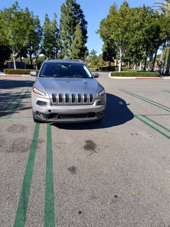 2014 jeep Cherokee latitude 1