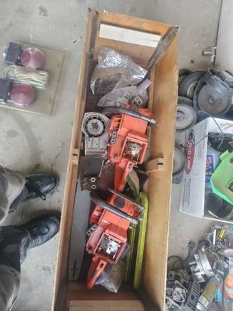 Chainsaw Parts Bundle with Engines and Chain 1