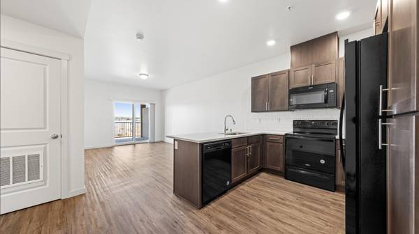 $2,095 / 3br - 1250ft2 - Bridging the gap between convenience and luxury. (Pasco)63829732353283122