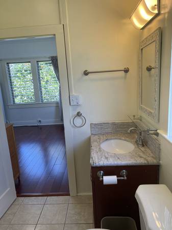 $990 / 1br - 192ft2 - 1 Bed/1 Bath - Kaimuki Private Room w/Bath For Rent (Kaimuki)63939391312003123