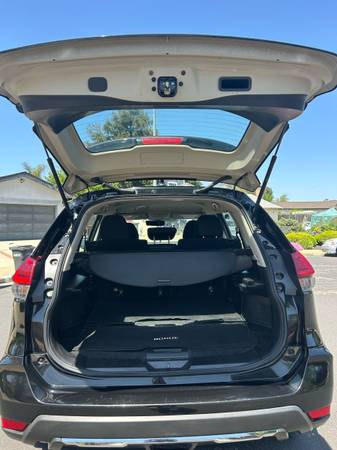 2017 Nissan Rogue (75,600 miles) in Livermore - $11,900 (Livermore)63613890343553123