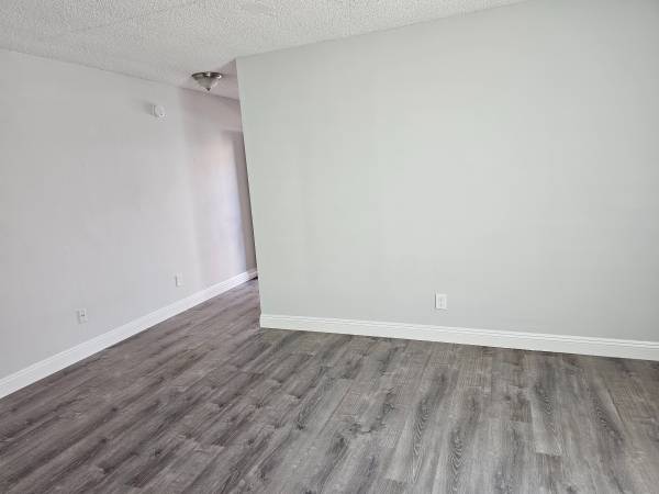 $1,695 / 1br - 700ft2 - Jr 1Bedroom +1 Bath In a great Building (SHERMAN OAKS)63912984175491122