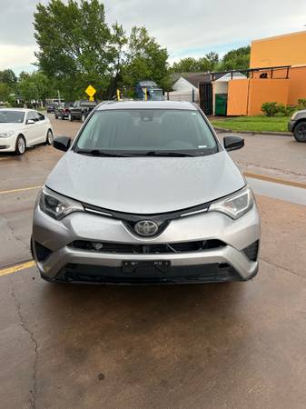 2017 Toyota RAV4 - $8,500 (Houston)63622429230979121