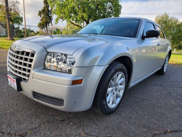 2008 CHRYSLER 300 LX 🔥🔥SALE SALE SALE🔥🔥 - $4,999 (MODESTO)63624217682049123