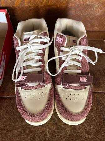 BNIB Nike Air Trainer 1 de San Valentín 8M 9.5W - $30 (Pleasant Hill)63471458832513123