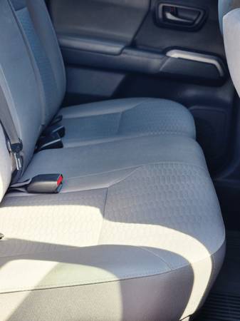 2018 Toyota Tacoma SR5, double - Photo 15