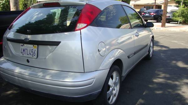 2000 FORD FOCUS/CONAN 818 941 0067 - $2,500 (northollywood)63623926957569122