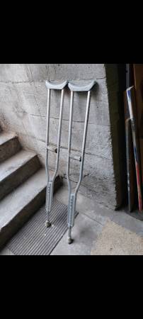 FREE CRUTCHES (old) 1