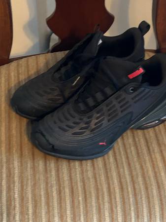 Puma snickers 1