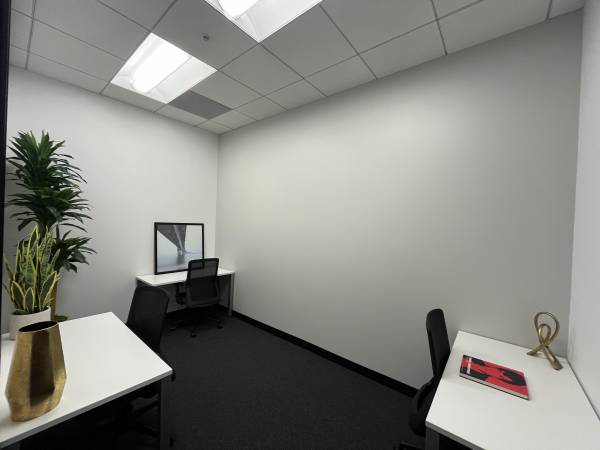 3-Person Private Office for Small Teams 1