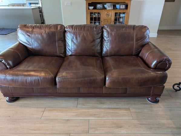 Leather sofas 1
