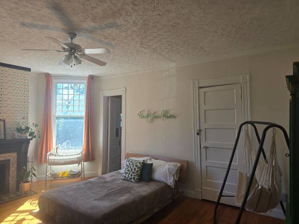 $500 / 500ft2 - Looking for holistic health practitioner to rent office space (Cincinnati)63974471416578121
