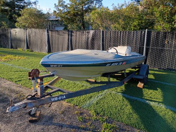 Tahiti Ski Boat w/ Trailer tlc ready 1