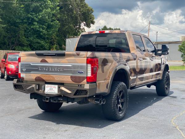 F250 4x4 con elevación y camuflaje, título limpio, camioneta del sur 4x4 - $38.900 (Easley)63499865031427123