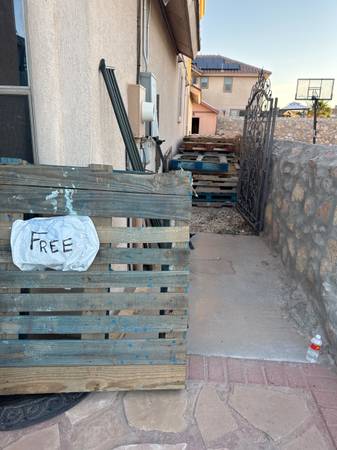Free Pallets 1