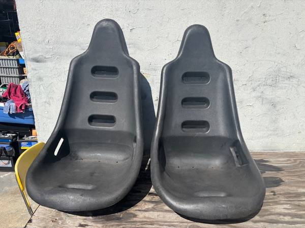 Dune Buggy - Race Car - high back black plastic bucket seats - both 4 1