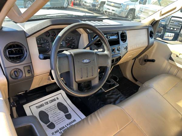2008 Ford F350 - Photo 11