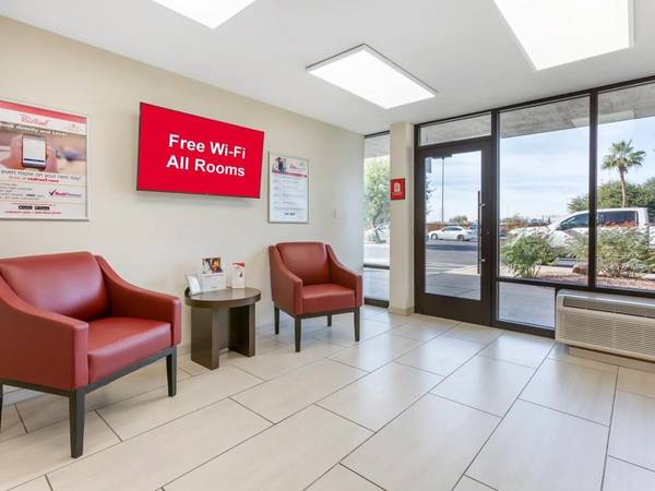 Safe, Clean, and Convenient. Pets Welcome 1