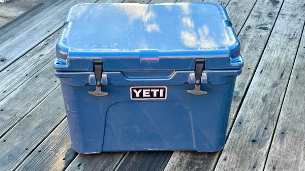 YETI 35 Hard Cooler 1