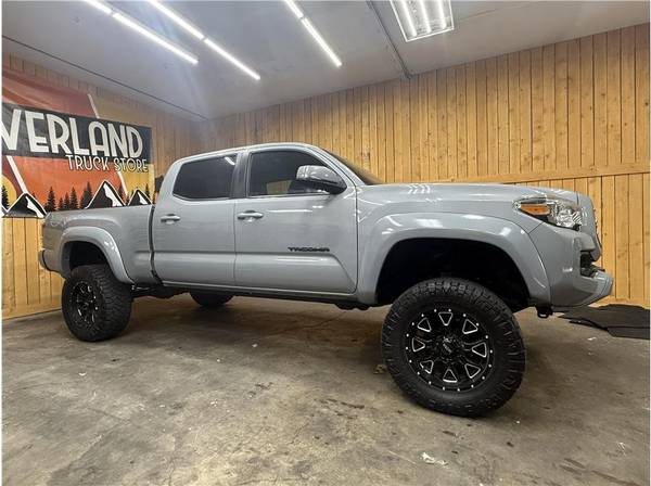 2020 Toyota Tacoma Double Cab - Photo 2