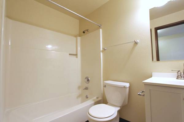 $1,195 / 354ft2 - Su próximo capítulo comienza aquí. Descubra, disfrute y relájese. (Burien)63850642770563124