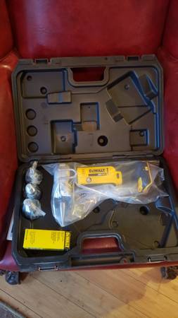 Dewalt Pex Expander DCE400B 1