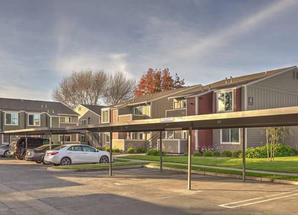 $1,905 / 1br - 644ft2 - Área de juegos, lavavajillas, electrodomésticos actualizados (401 W. Pine Ave, Lompoc, CA)63663989996547124