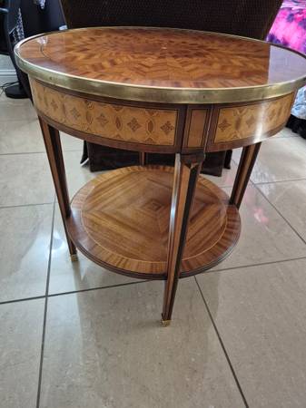 Side Table "Unsigned vintage Louis XVI / Regency Revival marquetry 1