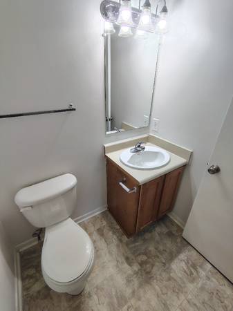 $1041.00 / 2br - 840ft2 - Special Offer on this 2 Bed, 1.5 Bath Unit in Lynchburg, VA - Availabl63851969386497123
