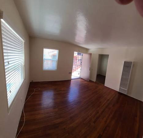 $1,050 / 1br - /+/Spacious 1-bedroom apartment located in San Diego/+/ (San Diego)63657276249985120