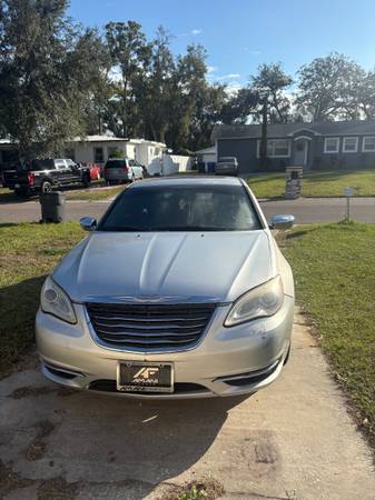 2012 Chrysler 200s sport 1
