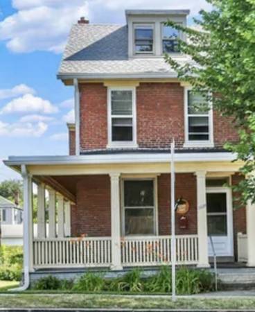 2/Bedroom 1st/fL Apt DOWNINGTOWN BORO - VICTORIAN HOME 1