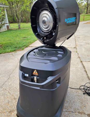 Power Breezer Titan 1