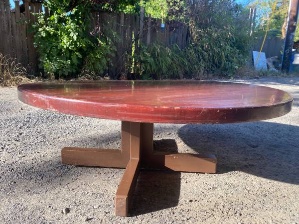 Solid Butcher Block Maple Round Table - $200 (Eugene)63470109374081121