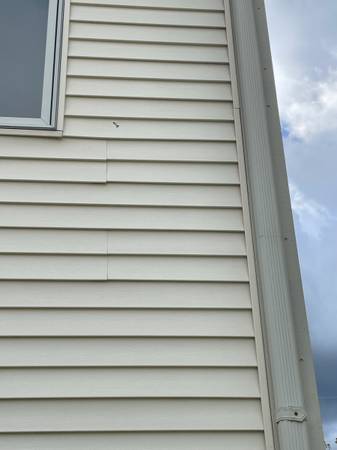 Looking for siding repairs 1