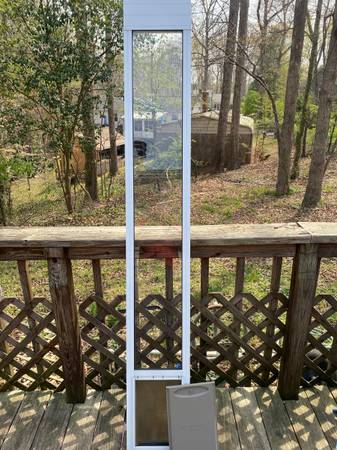 PetSafe pet door for sliding glass door 1