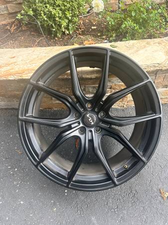 20" Black Rims Wheels 1
