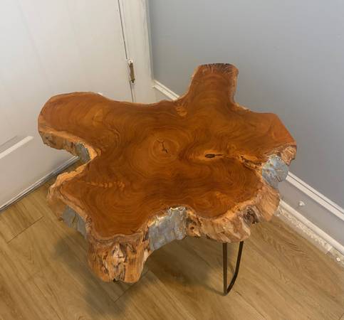 Live edge end table 1
