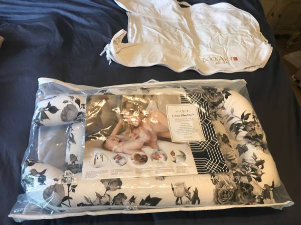 DockATot Deluxe + extra cover included 1