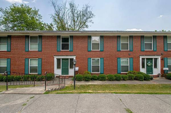 1 Cozy 2 Bed 1.5 Bath Unit in Little Rock - Available 7/1 - $1695/mo 1
