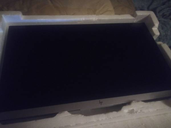 HP 23" Wide Screen Computer Monitor 1