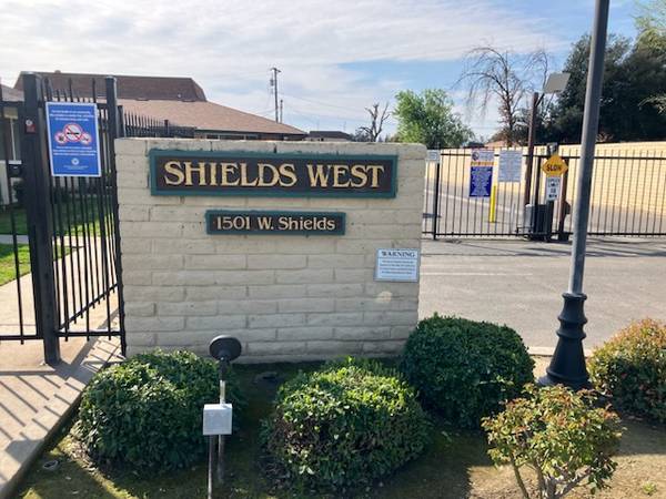 $1,225 / 1br - NEWLY UPDATED 1 BEDROOM PRELEASING (FRESNO)64008333525635120
