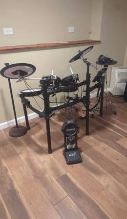 Roland Drumset - TD-25 1