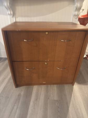 File cabinet 1