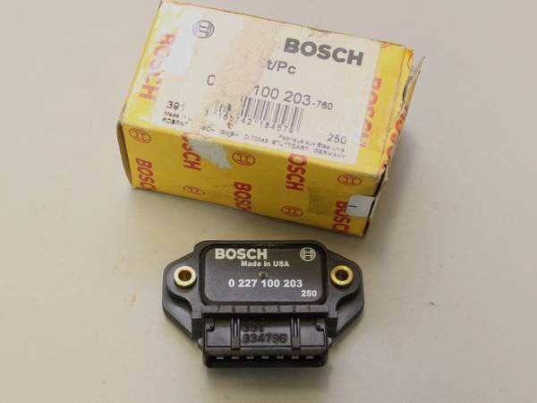 ‘90-98 Volvo Ignition Module 1