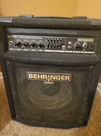 Behringer Bass Combo 1