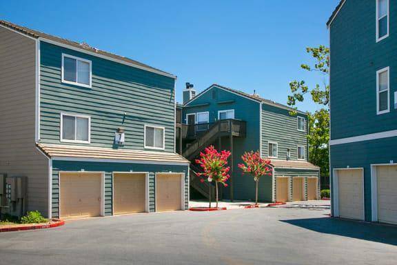 $2,275 / 1br - 885ft2 - Swimming Pool, Balcony, Closet Walk-in, Dishwasher (fairfield / vacaville)63851968640257123